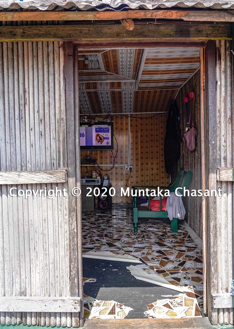 Nzulezo stilt home. Copyright © 2020 Muntaka Chasant